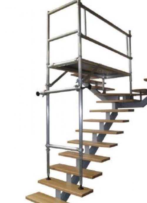 Custers portaikkopukki